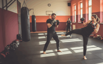 Kickboxen für Erwachsene: 6 überzeugende Gründe, warum Wettkampf kein Muss ist